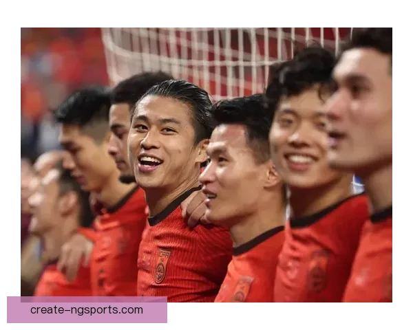 国足逆袭战胜强敌 决赛前瞻激烈争夺全力备战